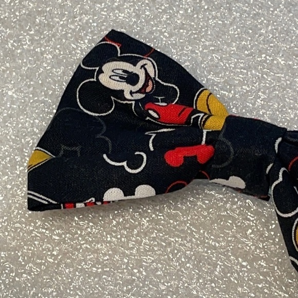 Mickey Mouse Bowtie - Picture 3 of 8